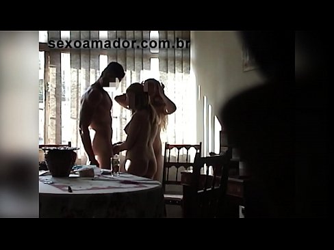 ❤️ Os amigos sexuais invitan a un home xigante e a un trío con el ️❌ Vídeo anal en % gl.raceporn.ru % ❌❤